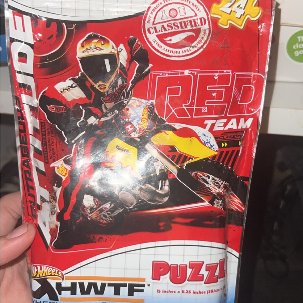 Hot Wheels Red Team Puzzle